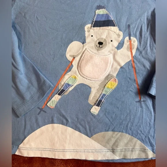 Toddler Shirt 🐻‍❄️ - Picture 3 of 5